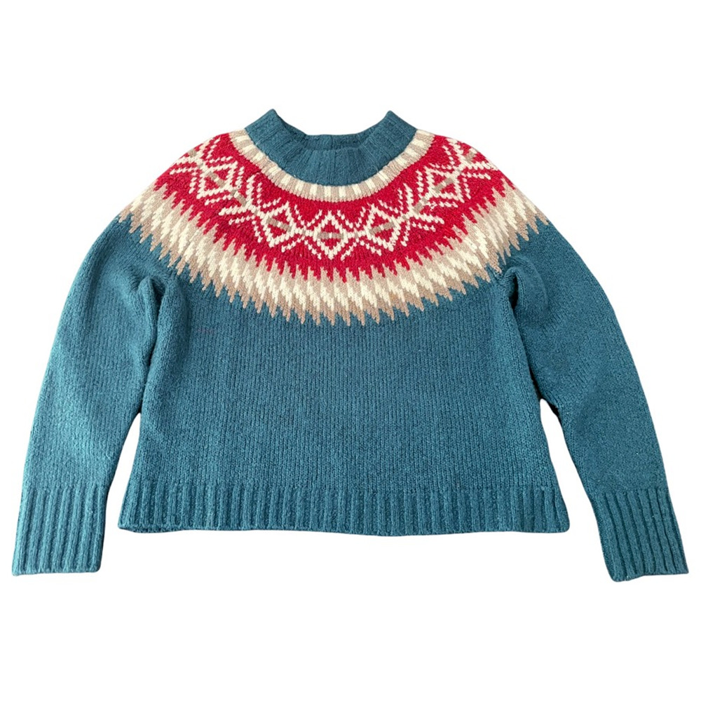 American Eagle Sweater M Pullover Knit Soft Cozy Green Red Nordic Stretch Winter